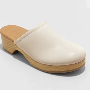 Universal Thread Goods Co. Cream Magnolia Heels/Wedges 6.5 Womens